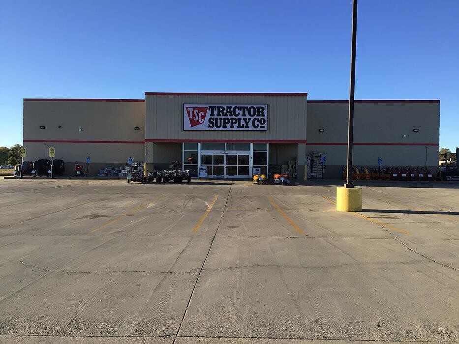Images Tractor Supply Co.