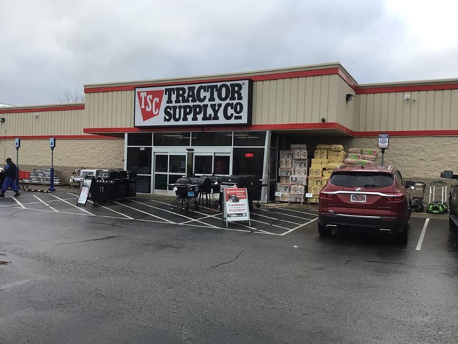 Images Tractor Supply Co.