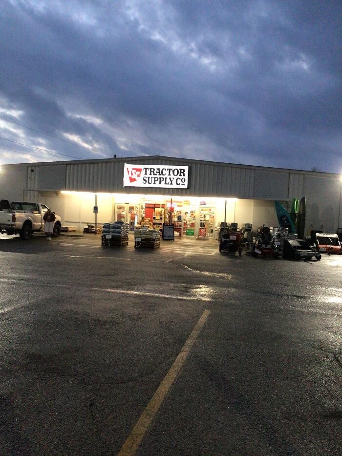 Images Tractor Supply Co.