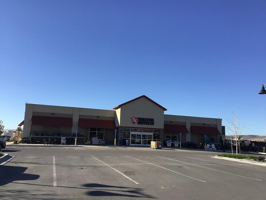 Images Tractor Supply Co.