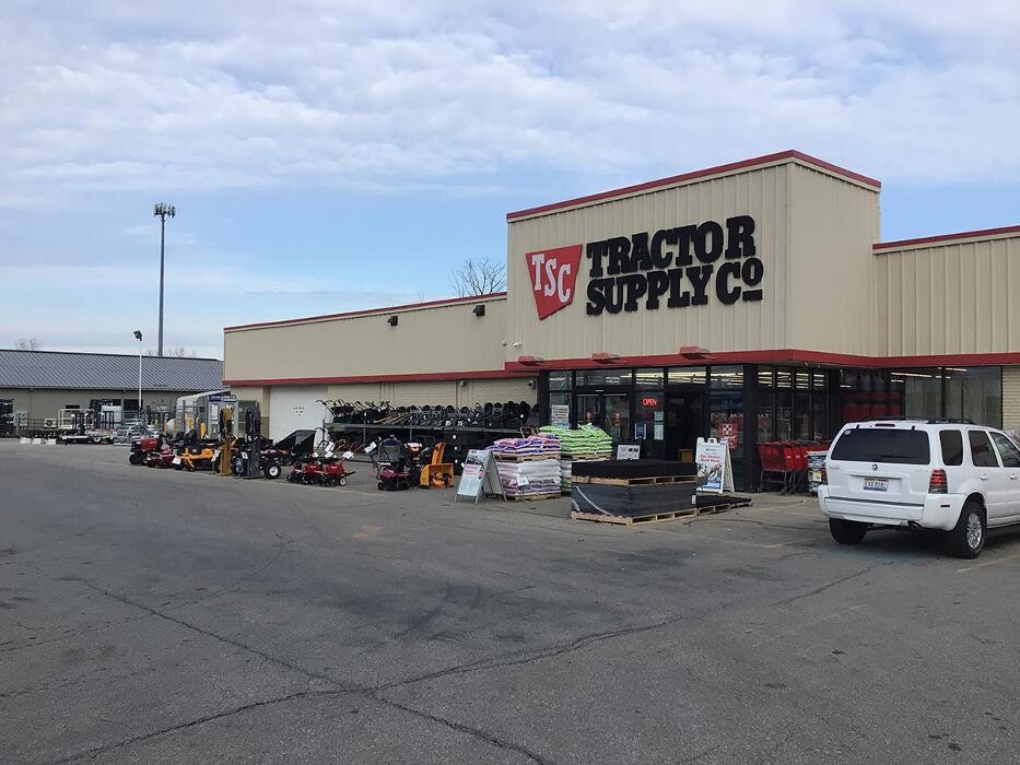 Images Tractor Supply Co.