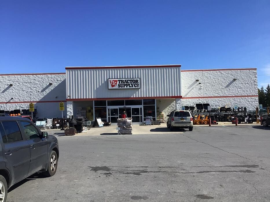 Images Tractor Supply Co.