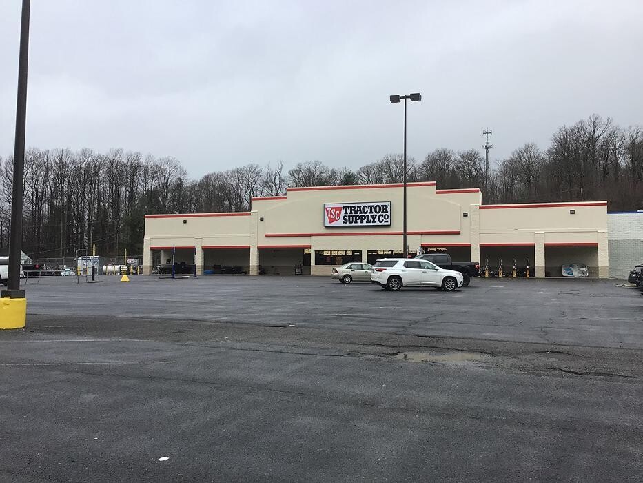 Images Tractor Supply Co.