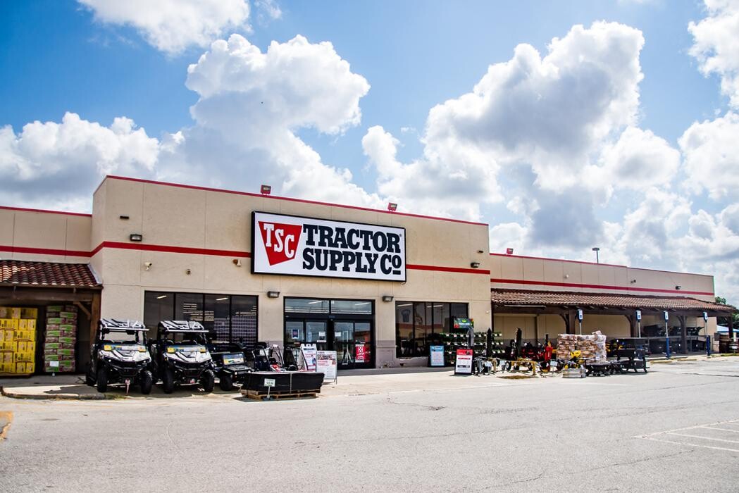 Images Tractor Supply Co.