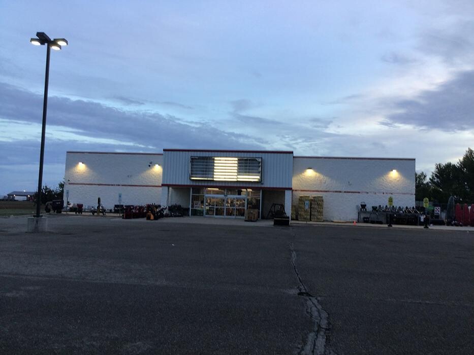 Images Tractor Supply Co.