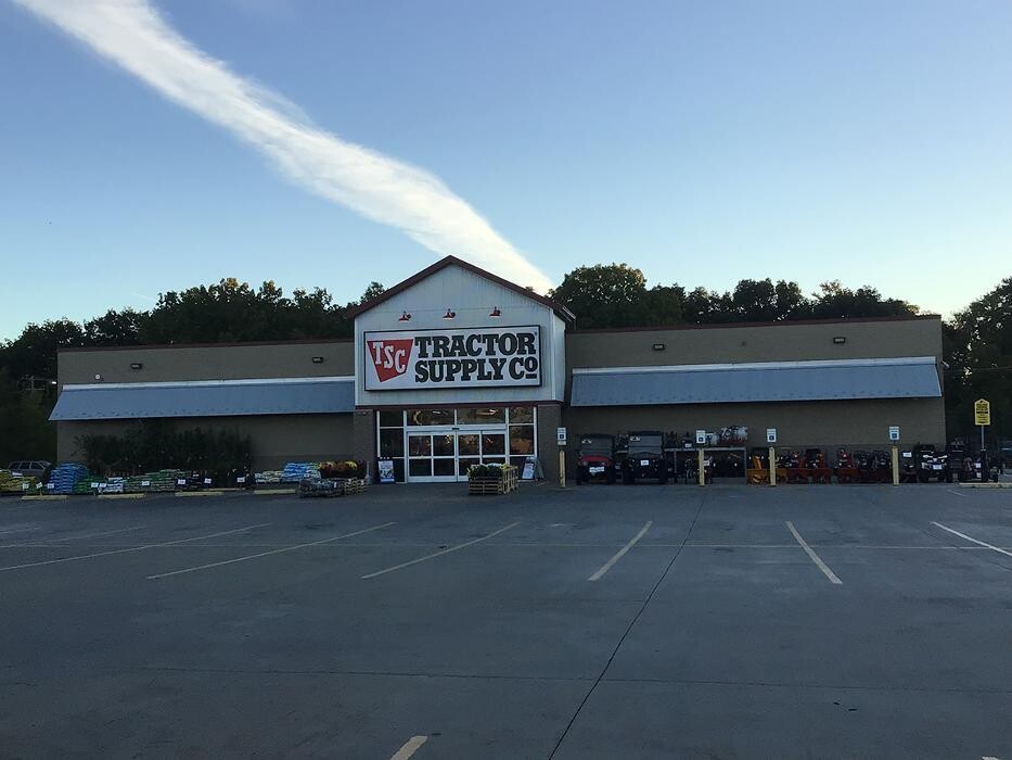 Images Tractor Supply Co.