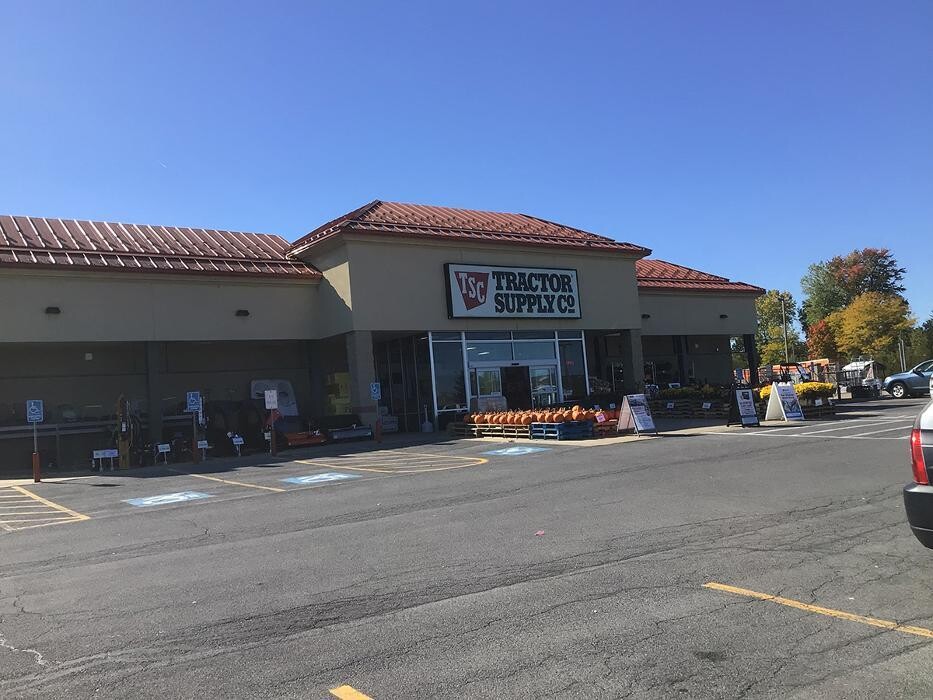 Images Tractor Supply Co.