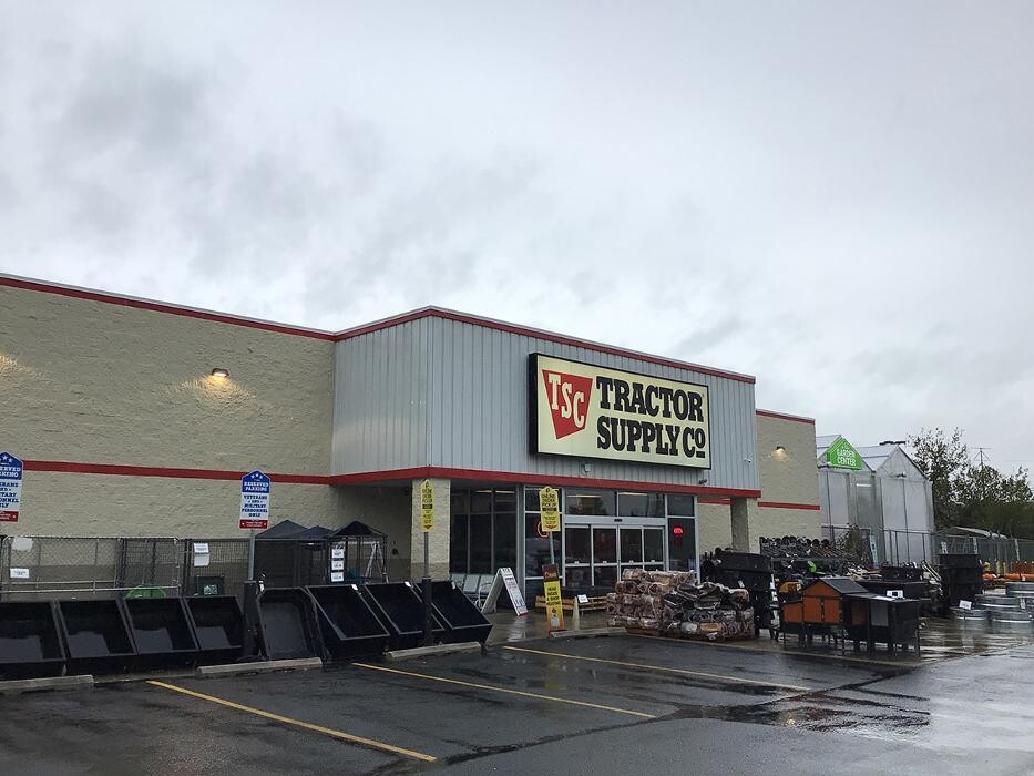 Images Tractor Supply Co.