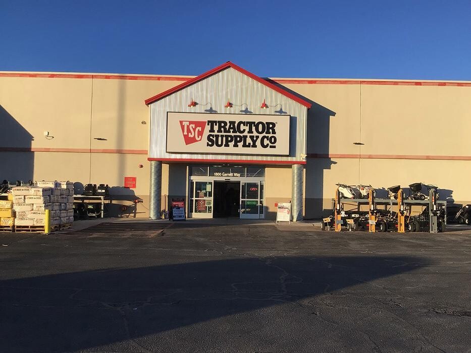 Images Tractor Supply Co.