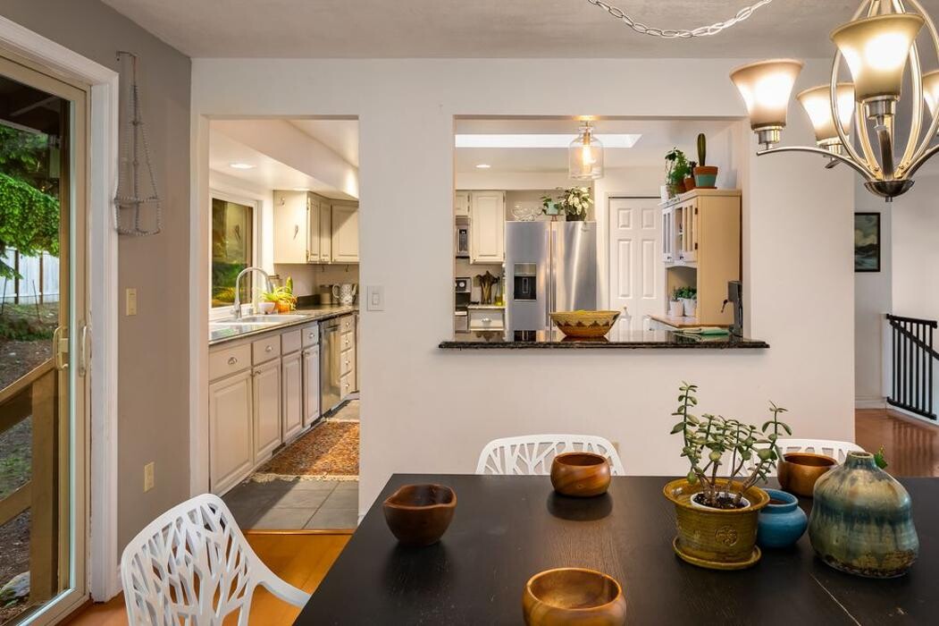Images Juan Sanchez - Local Real Estate Broker