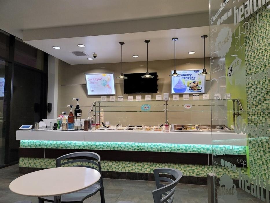 Images Yogurtland SJSU