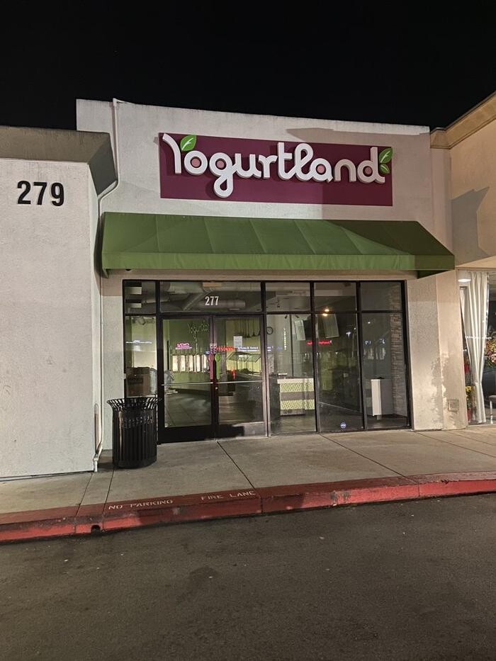 Images Yogurtland Costa Mesa