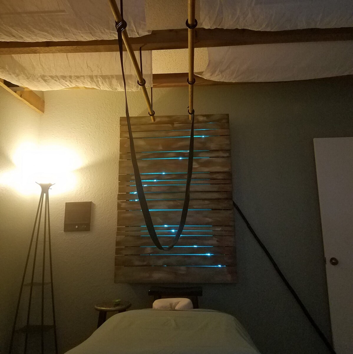 Images Relax Barefoot Massage