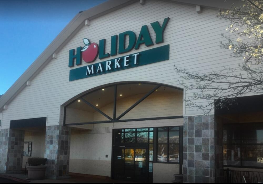 Images Holiday Market