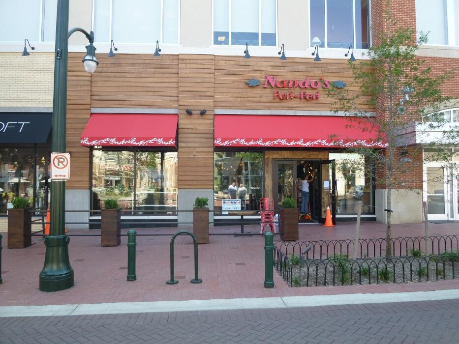 Images Nando's PERi-PERi