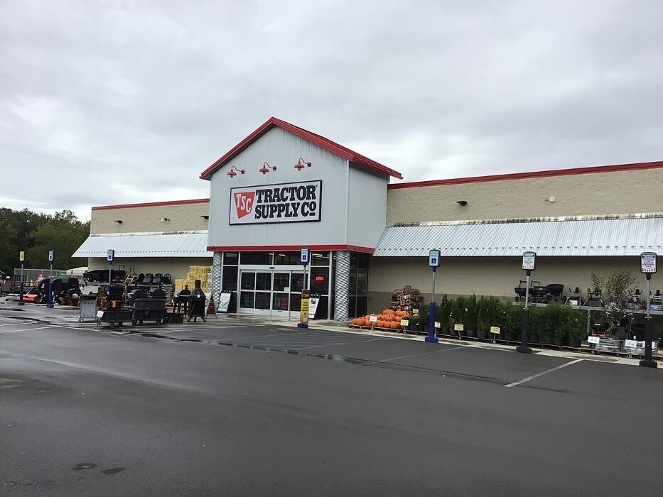 Images Tractor Supply Co.