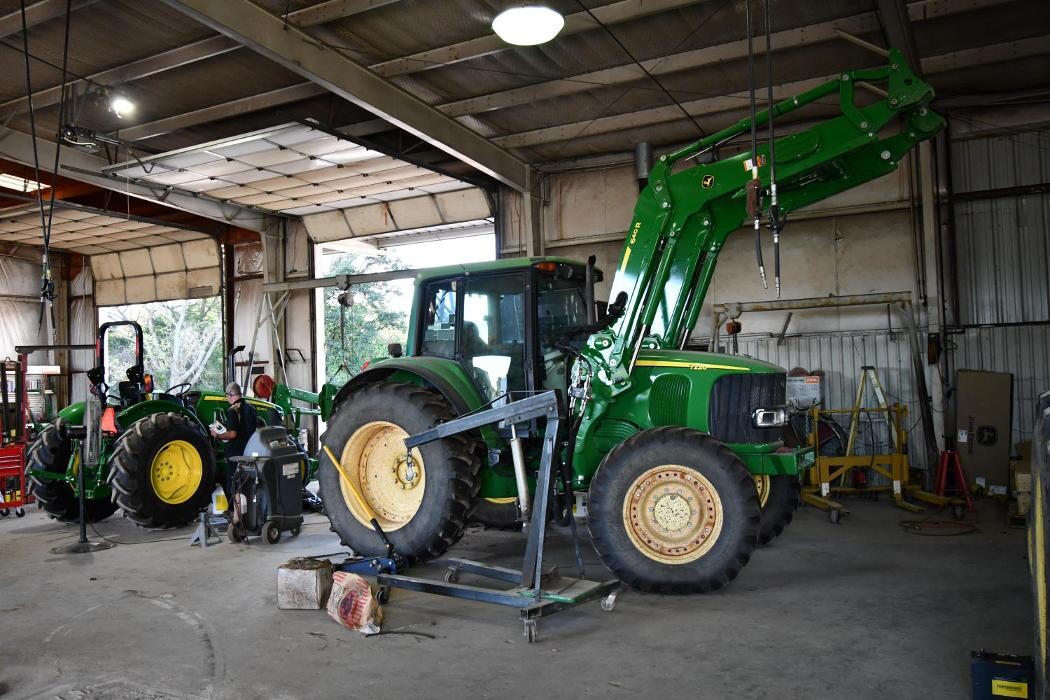 Images United Ag & Turf