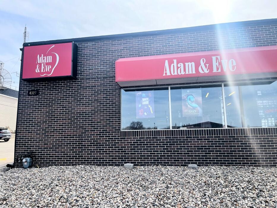Images Adam & Eve Stores