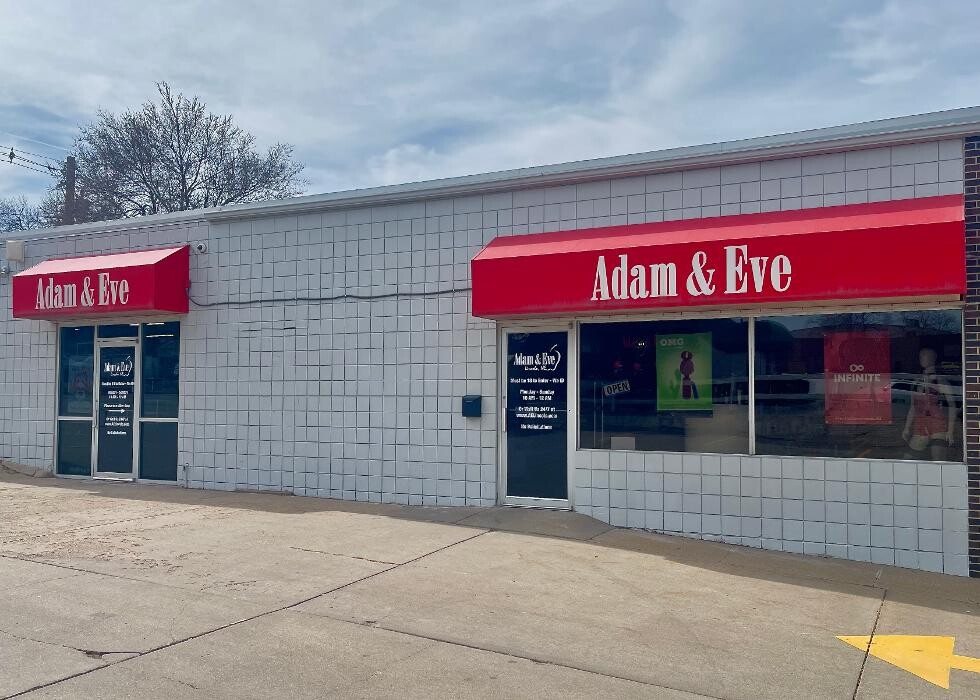 Images Adam & Eve Stores
