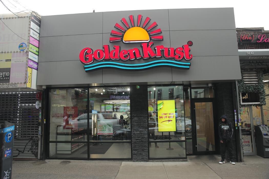 Images Golden Krust Caribbean Restaurant