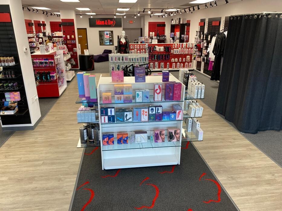 Images Adam & Eve Stores