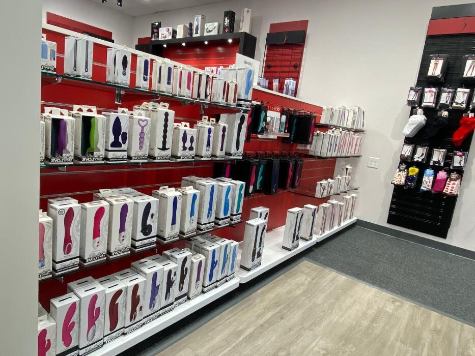 Images Adam & Eve Stores