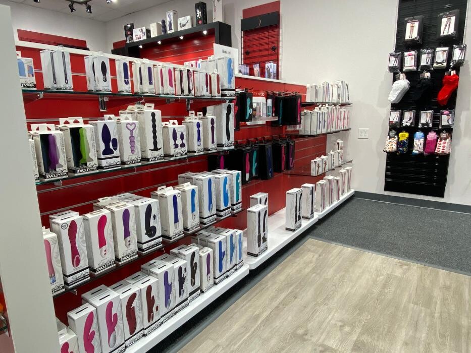 Images Adam & Eve Stores