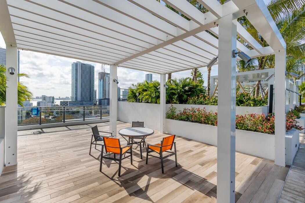 Images AMLI Midtown Miami