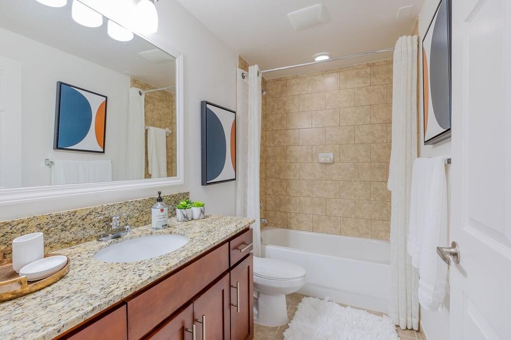 Images AMLI Toscana Place