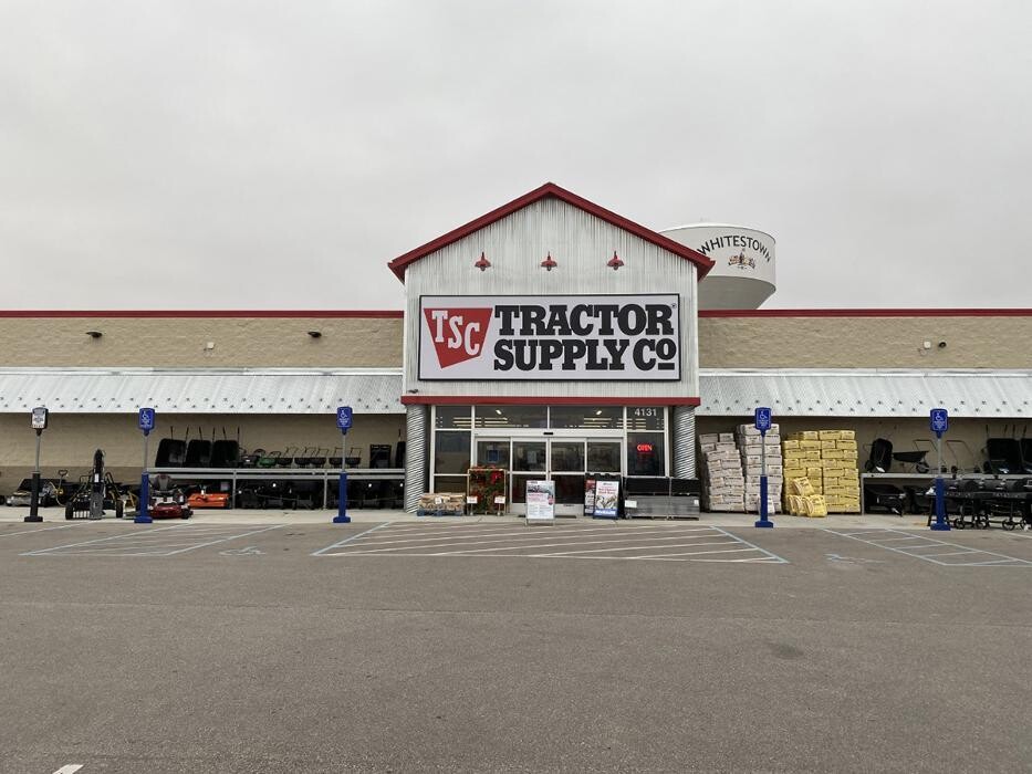 Images Tractor Supply Co.