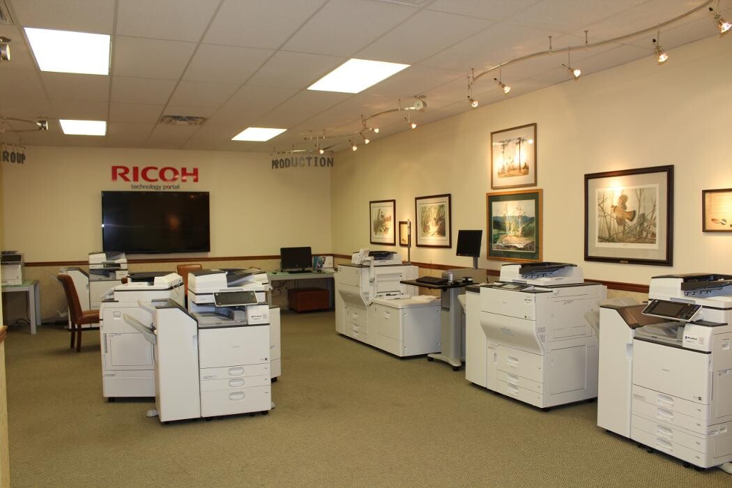Images Woodhull LLC