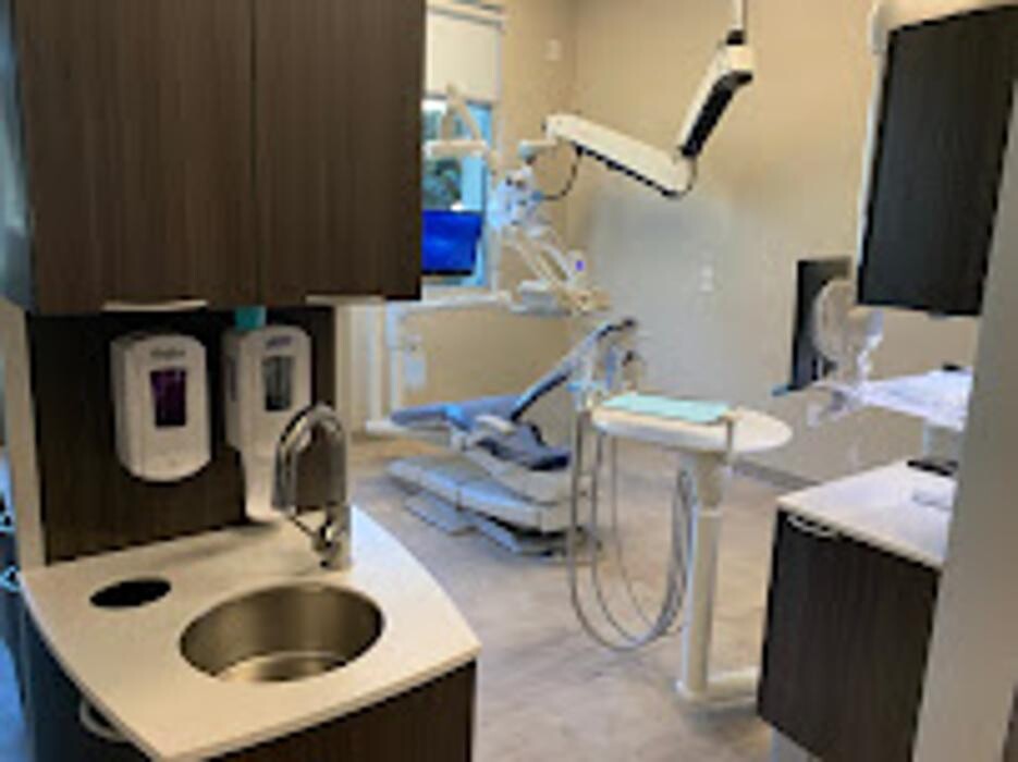Images Cedar Endodontics - Kyan Salehi, DMD MsD
