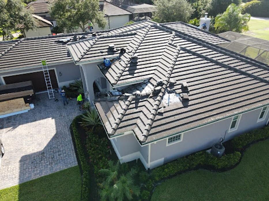 Images FoxHaven Roofing Group