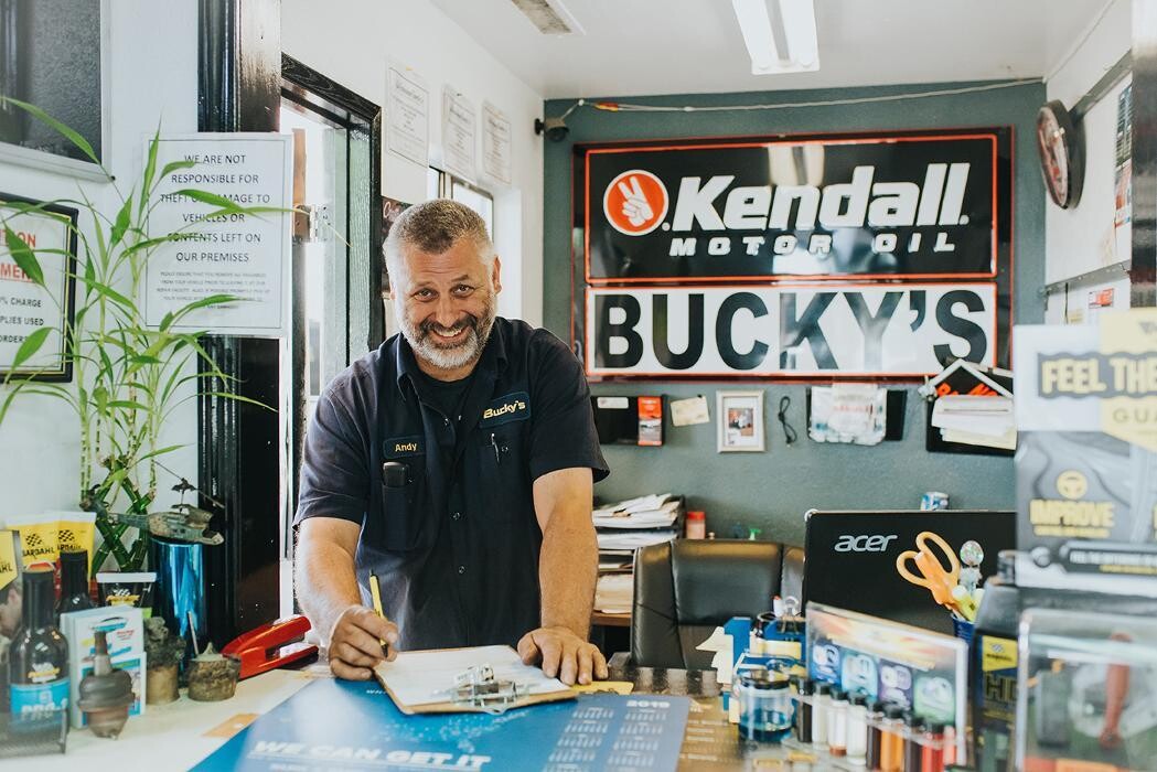 Images Bucky's Auburn/Kent