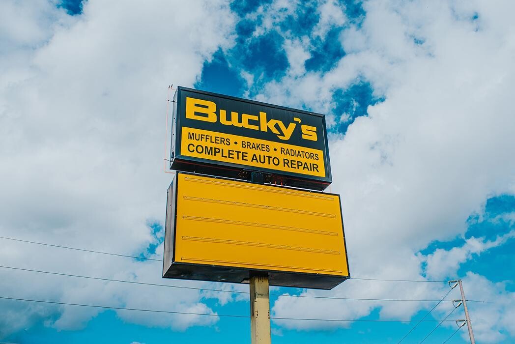 Images Bucky's Auburn/Kent