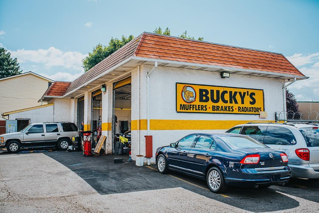 Images Bucky's Auburn/Kent