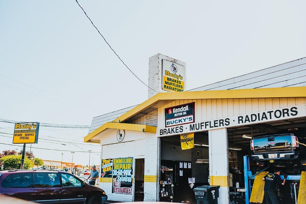 Images Bucky's Tacoma Narrows