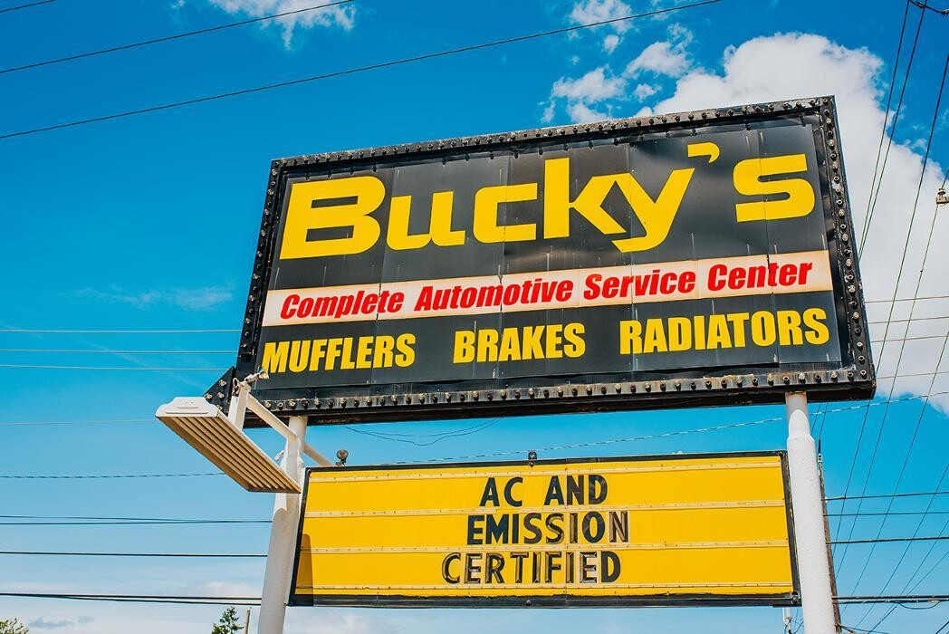 Images Bucky's Tacoma 48th St