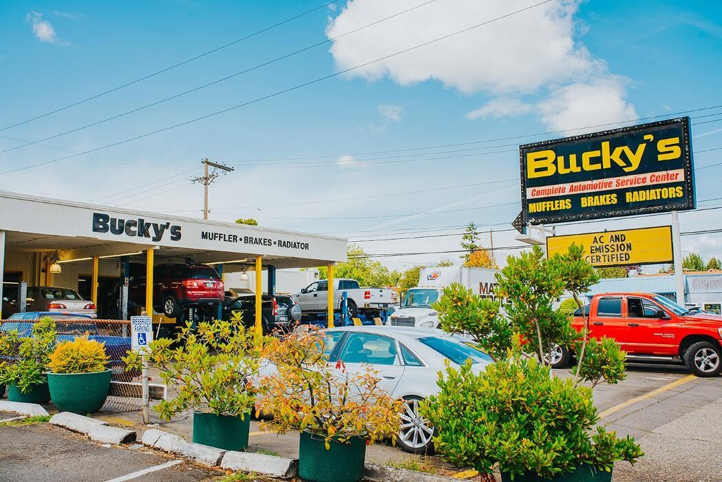 Images Bucky's Tacoma 48th St