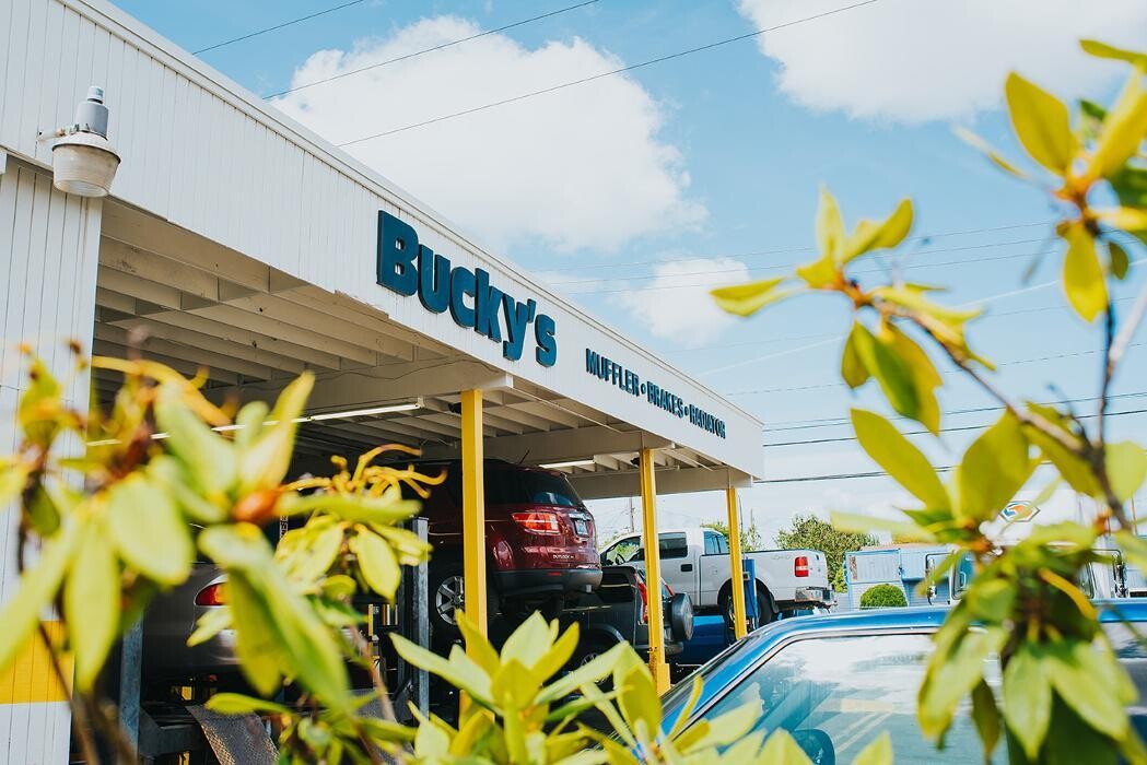 Images Bucky's Tacoma 48th St