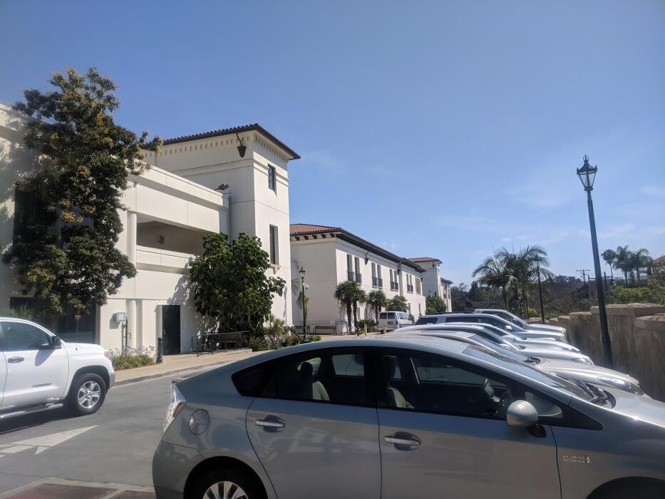 Images Santa Barbara Cottage Hospital Emergency