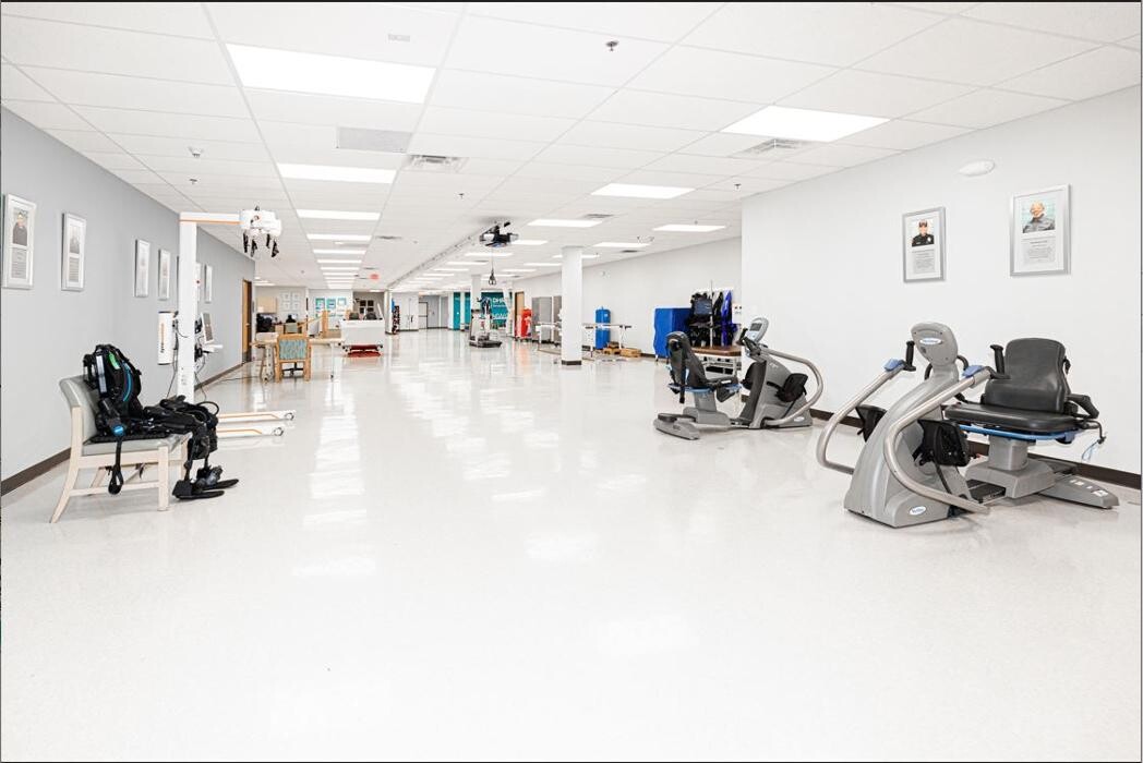 Images DHR Health Rehabilitation Hospital
