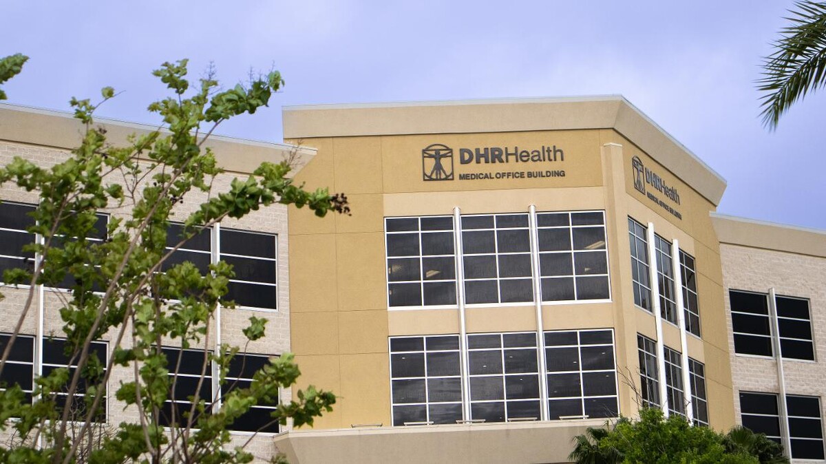 Images DHR Health Transplant Institute Kidney Transplant Center