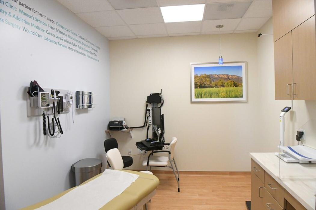 Images Cottage Urgent Care - Santa Maria - N. Broadway