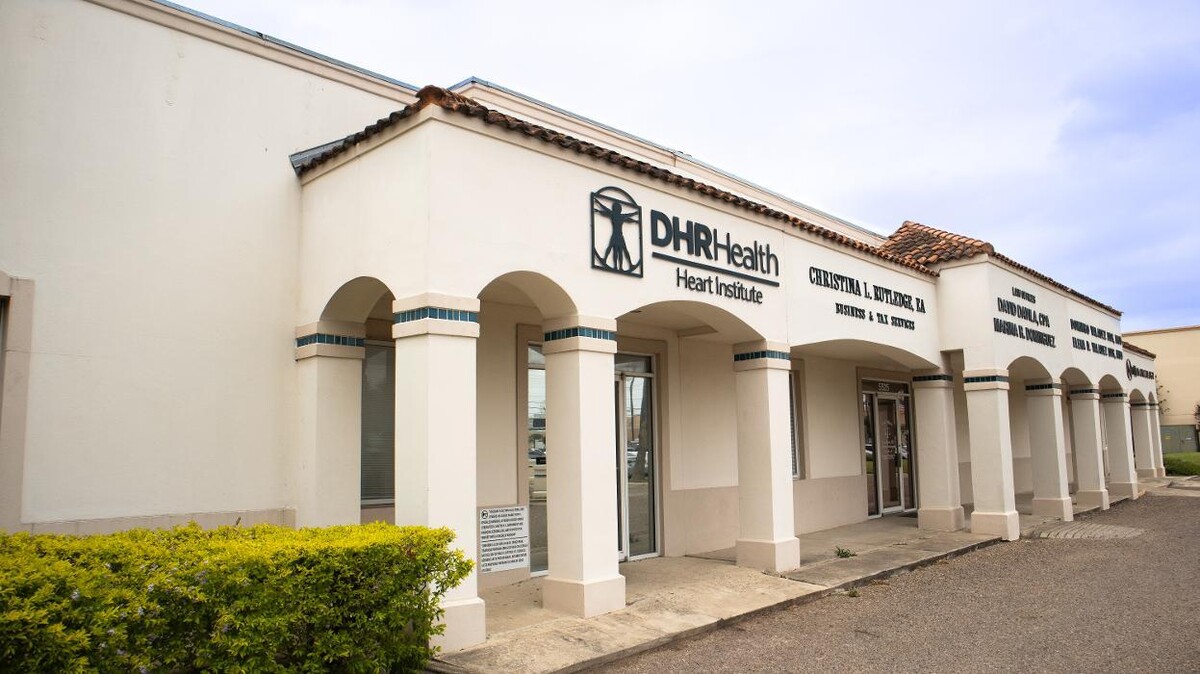 Images DHR Health Heart Institute
