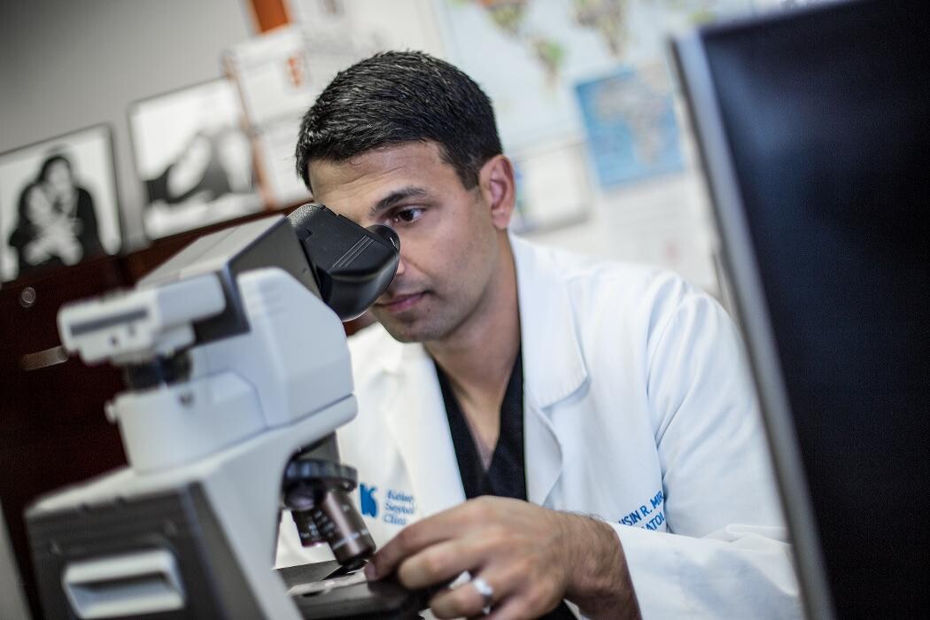 Images Mohsin Mir, MD