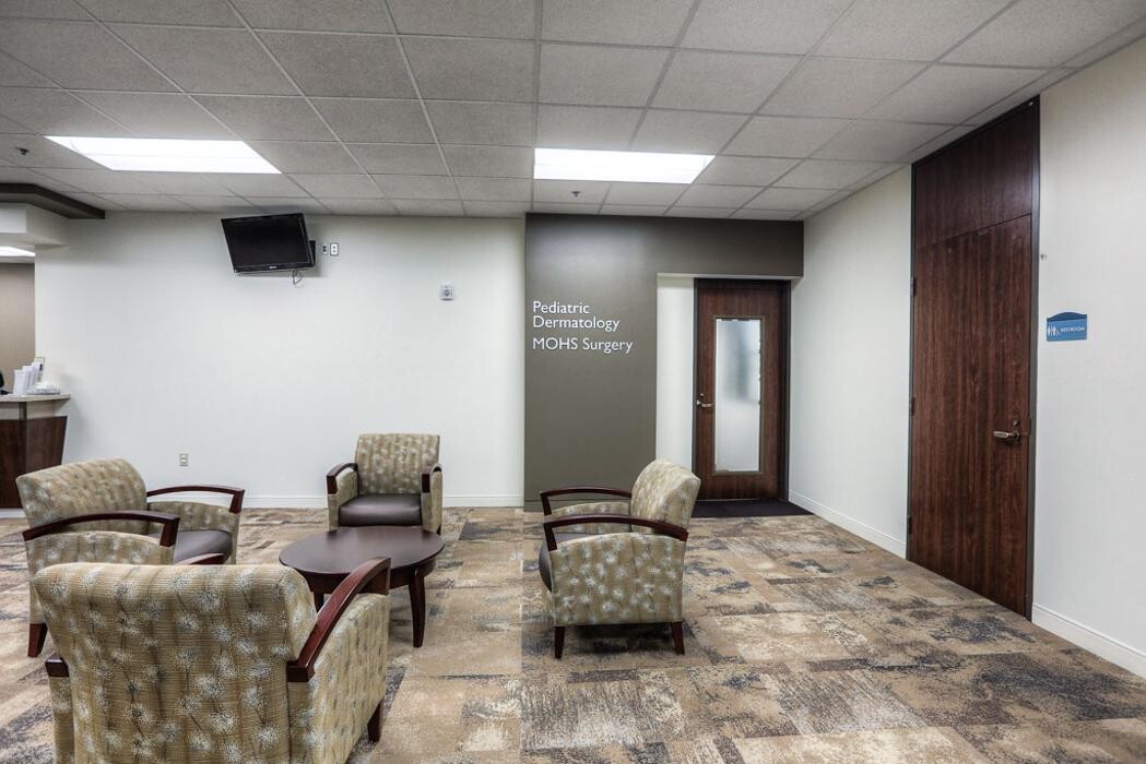 Images Mohsin Mir, MD