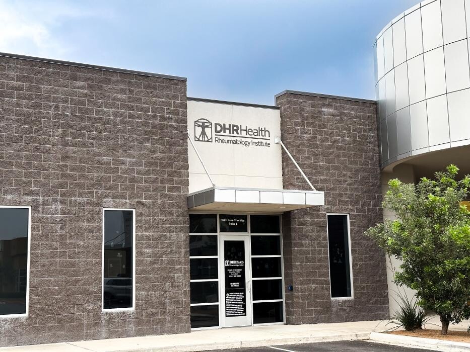 Images DHR Health Rheumatology Institute