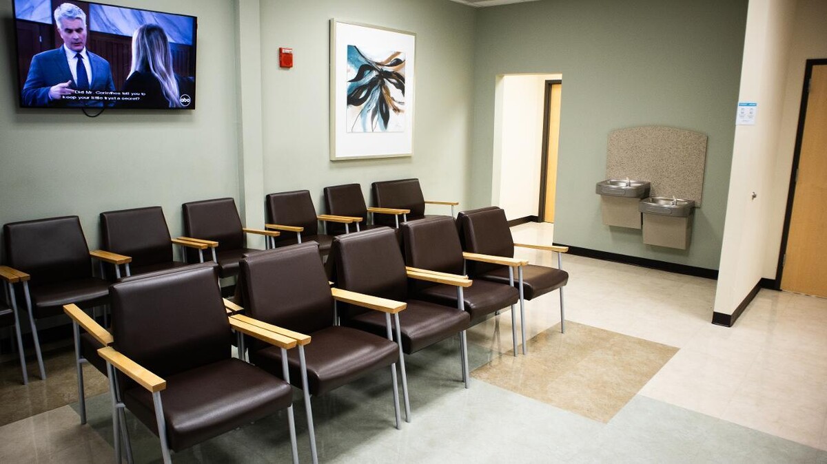 Images DHR Health Orthopedic Institute