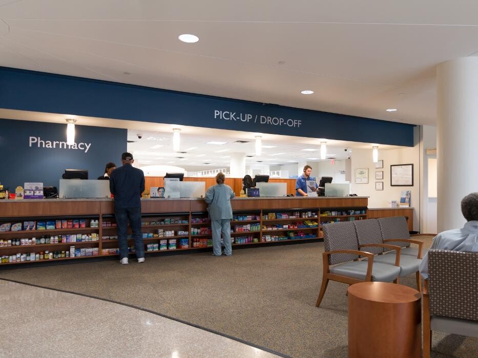 Images Homayon Sidiq, MD